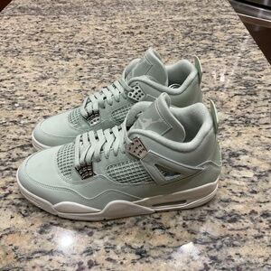 Jordan 4 Retro Seafoam Size 12w/10.5m
